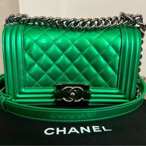 Meet your Posher, Arielle